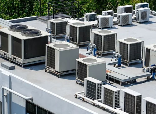 Carlo Gavazzi predstavuje trojfázové relé na monitorovanie napätia bez iskier